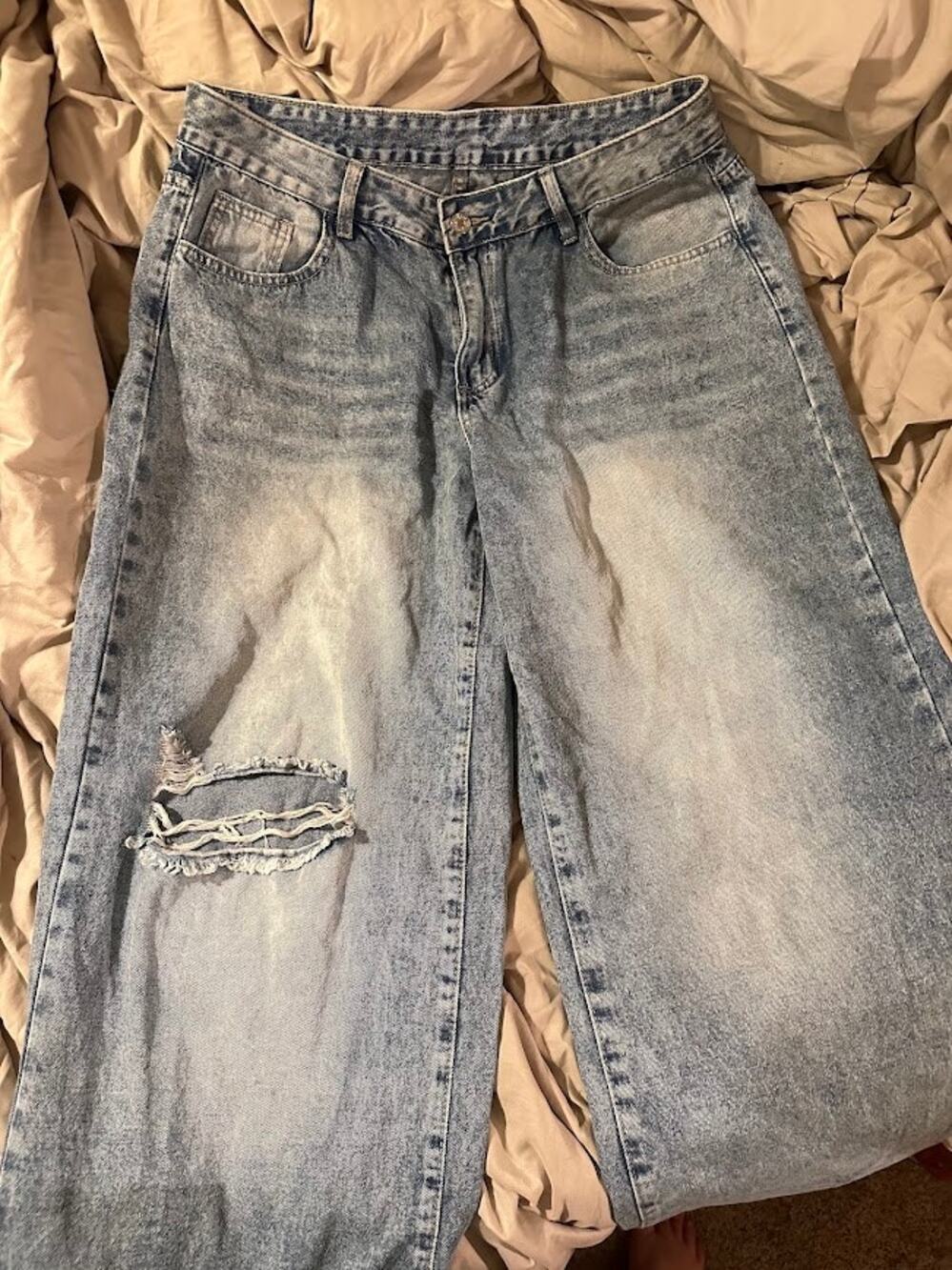 Light Wash Distressed Baggy Jeans